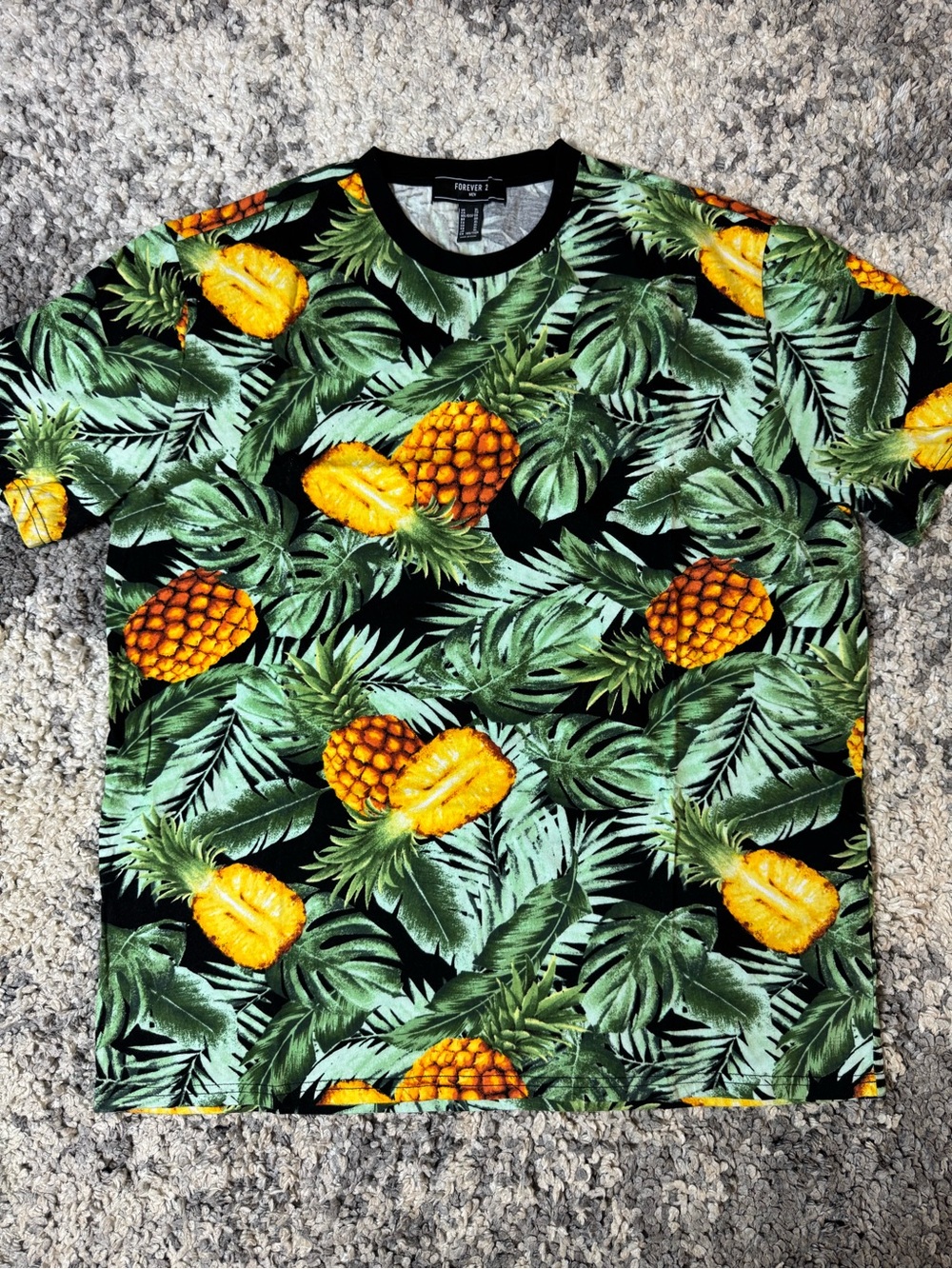 Forever 21 Men, Men's Black Tropical Pineapple Print Short Sleeve T-Shirt, XL